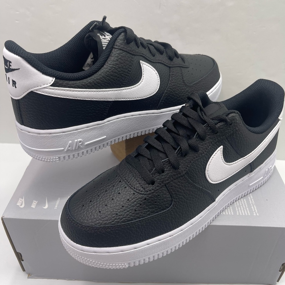 Nike Men’s AIR FORCE 1'07
BLACK/WHITE
NOIR/BLANC CT2302 002 Platform Sneakers - Picture 5 of 16